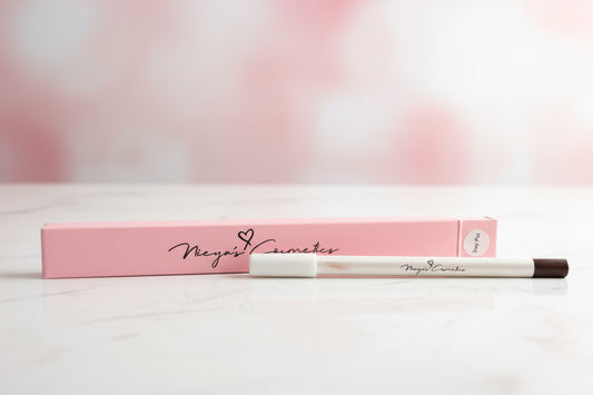 “Stay Put” Lip Liner